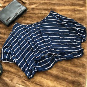 🐰 Brandy Melville Navy Gray Striped Crop Flowy